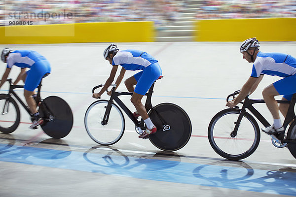 Bahnradfahren im Velodrom