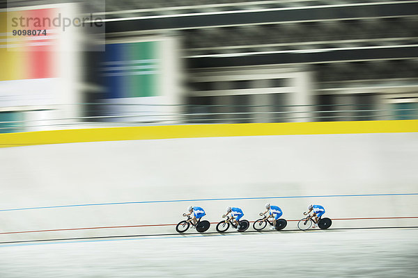 Bahnradfahren im Velodrom