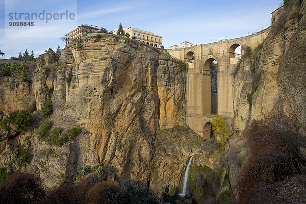 Blick auf Ronda und Klippen  Andalusien  Spanien