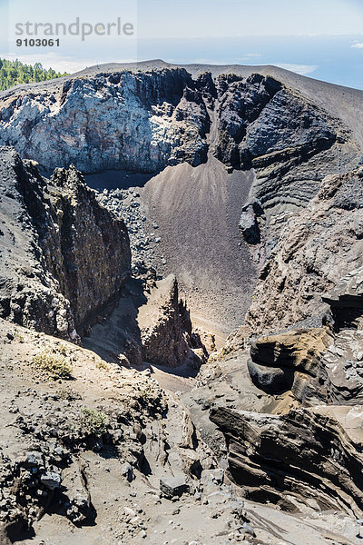 'Vulkankrater Hoyo Negro  ''Ruta de los Volcanes''  Naturpark Cumbre Vieja  La Palma  Kanarische Inseln  Spanien'
