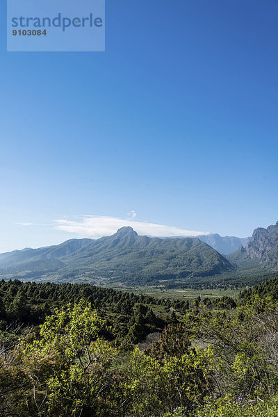Ausblick auf die Caldera de Taburiente  Nationalpark Caldera de Taburiente  La Palma  Kanarische Inseln  Spanien Caldera de Taburiente Nationalpark