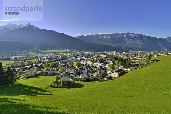 Stadtansicht von Schwaz im Frühling  Schwaz  Tirol  Österreich