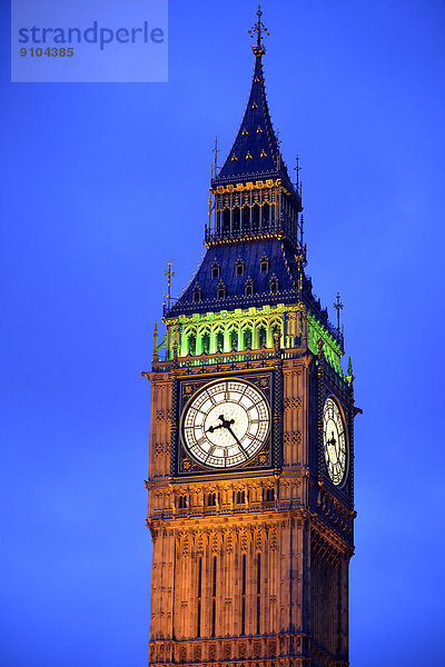 Big Ben oder Elizabeth Tower in der Dämmerung  UNESCO Weltkulturerbe  London  England  Großbritannien