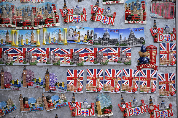 Souvenirs  Camden Market  Camden Town  London  England  Großbritannien