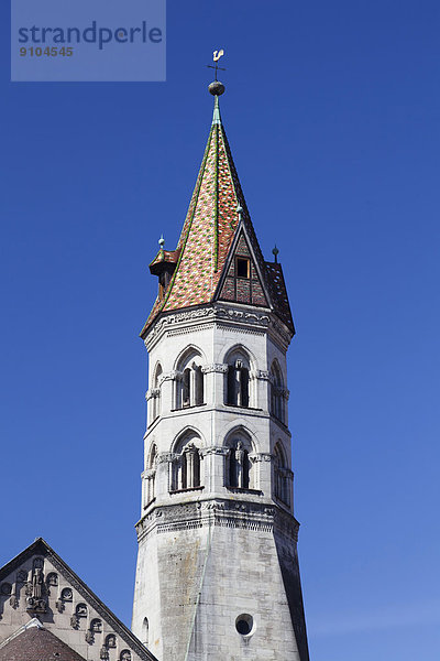 Kirchturm der Johanniskirche  Schwäbisch Gmünd  Baden-Württemberg  Deutschland
