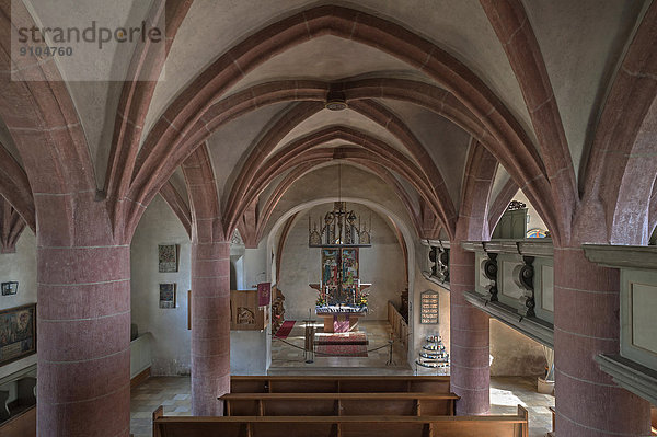 Deckengewölbe  spätgotischer Flügelaltar von Michael Wolgemut  um 1505  Kirche St. Egidien  spätgotische Hallenkirche von 1488  Beerbach  Mittelfranken  Bayern  Deutschland