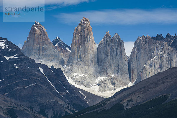 Die Gipfel des Bergmassivs Torres del Paine  Nationalpark Torres del Paine  Patagonien  Chile