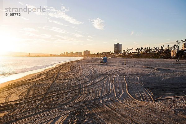 Blick auf Long Beach vom Pier  Kalifornien  USA