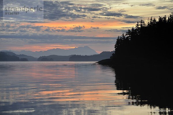 Korridor  Korridore  Flur  Flure  Himmel  über  Sonnenaufgang  Insel  Kanada