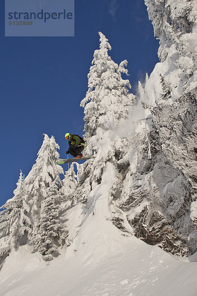 Berg  Skifahrer  fangen  Steilküste  Urlaub  Himmel  unbewohnte  entlegene Gegend