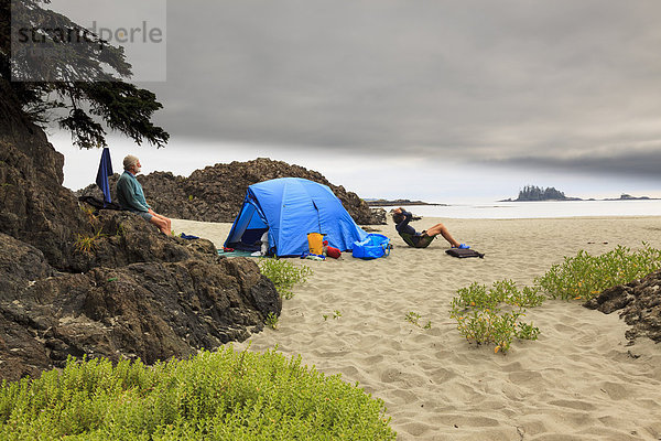 Entspannung Küste Campingplatz Kajakfahrer 2 Insel britisch Kanada Walfänger