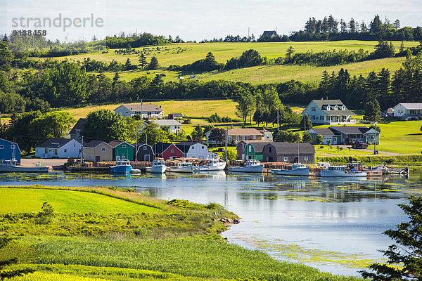 hoch oben Boot angeln Kai binden Kanada French River Prince Edward Island