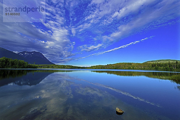 nahe  Wasser  Begeisterung  Wolke  Ruhe  Spiegelung  See  Anordnung  britisch  Kanada