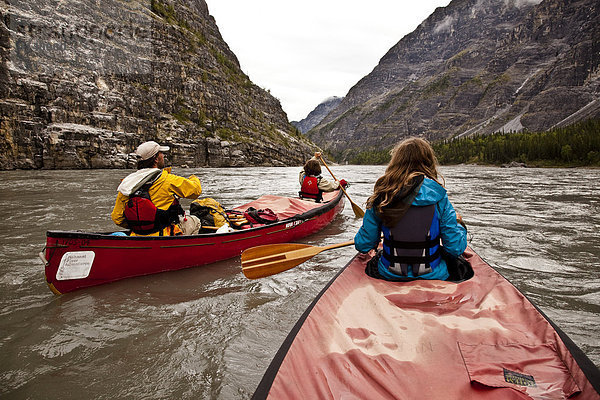 Fluss  Kanu  2  Northwest Territories  Kanada  Schlucht