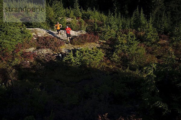 Berg  Mensch  zwei Personen  Menschen  folgen  rennen  2  British Columbia  Kanada