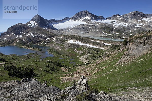 hoch  oben  See  Ländliches Motiv  ländliche Motive  Rocky Mountains  British Columbia  Kanada  Kalkstein  Russell