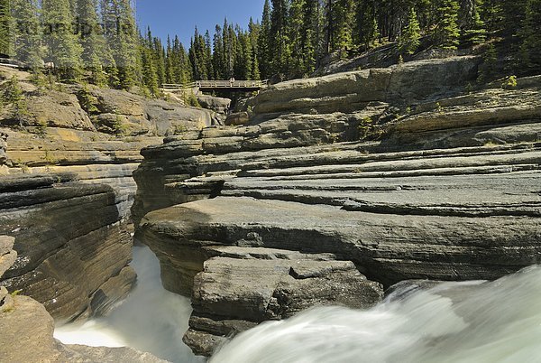 Berg  Felsen  Fluss  Banff Nationalpark  Alberta  Kanada  kanadisch  Schlucht