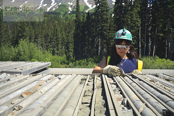 arbeiten  Bohrmaschine  Bohrer  British Columbia  Untersuchung  Bergwerk  Grube  Gruben  alt