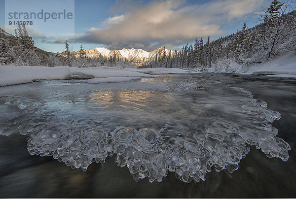 Muster  Schönheit  Wolke  Eis  Fluss  Spiegelung  Yukon