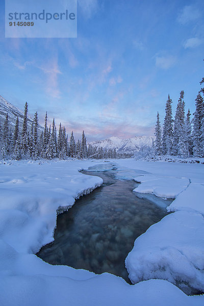 Berg  Wolke  Sonnenuntergang  über  Fluss  Beleuchtung  Licht  Yukon