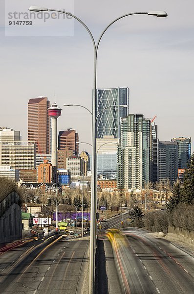 Auto  folgen  Beleuchtung  Licht  fahren  Alberta  Calgary  Kanada  Innenstadt