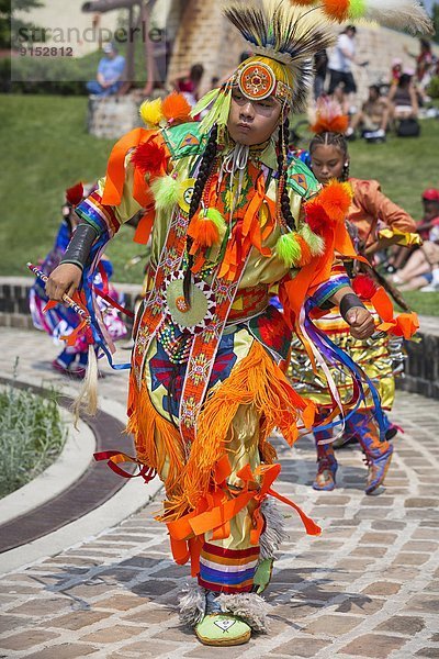 Tradition  Tänzer  Zeremonie  Kanada  Kleid  Manitoba  Winnipeg
