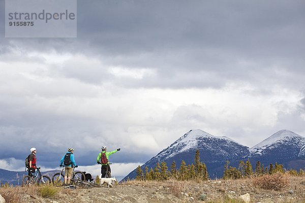 Staub wischen  staubwischen  Berg  Beleuchtung  Licht  fahren  Carcross  Yukon  mitfahren  Schnee  Yukon