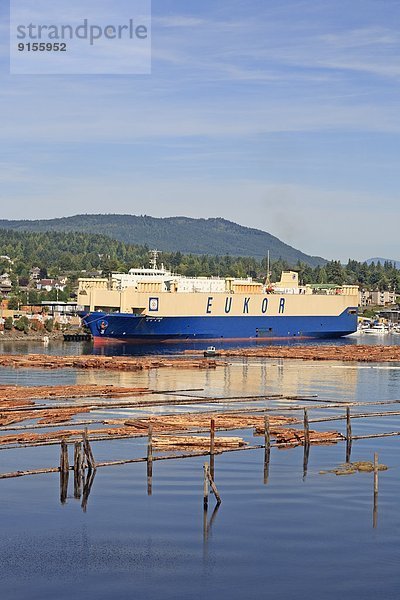 beladen  Morgen  Dock  Bauholz  Zeder  Chemainus  British Columbia  British Columbia
