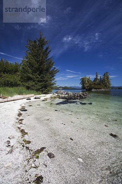 durchsichtig  transparent  transparente  transparentes  Wasser  Strand  grüßen  weiß  Sand  Insel  Gast  British Columbia  zerbrochen  Kanada  Vancouver Island