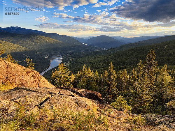 Sonnenuntergang  über  Fluss  Kootenay Nationalpark