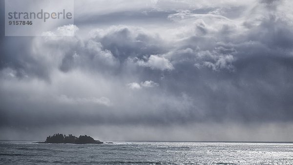 Wolke  folgen  über  Sturm  Ozean  Pazifischer Ozean  Pazifik  Stiller Ozean  Großer Ozean  Bucht  Pause  British Columbia  Kanada