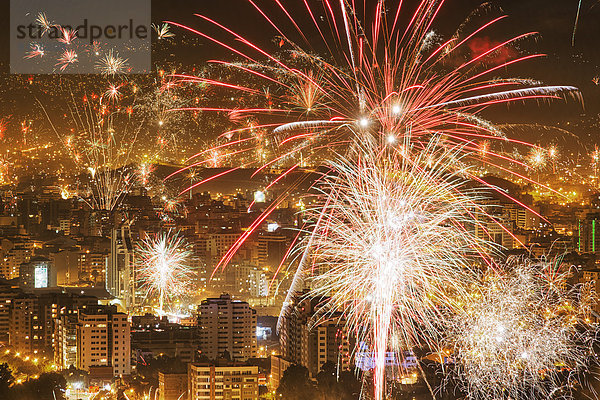 über 1 Neujahrstag Bolivien Feuerwerk Minute Silvester