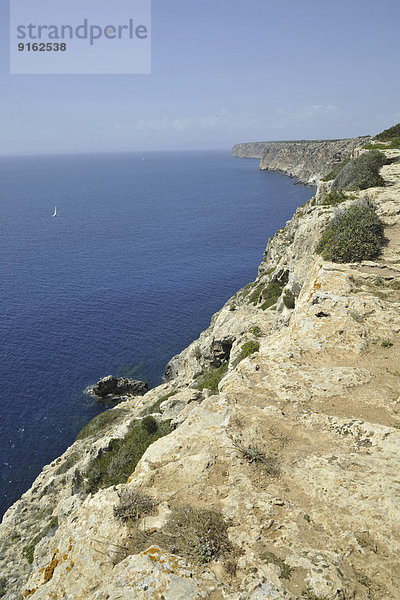 Steilküste Balearen Balearische Inseln Mallorca Spanien