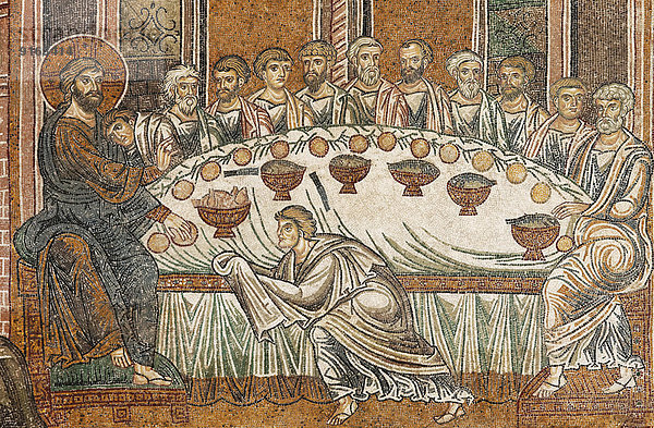Jesus und seine Jünger beim letzten Abendmahl  byzantinisches Goldgrund-Mosaik in der Kathedrale Santa Maria Nuova  Monreale  Provinz Palermo  Sizilien  Italien