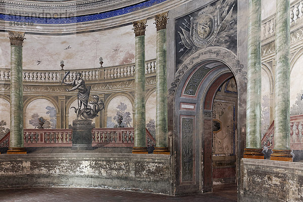 Wand mit barocken Fresken  Eingangshalle in der Villa Palagonia  Bagheria  Provinz Palermo  Sizilien  Italien