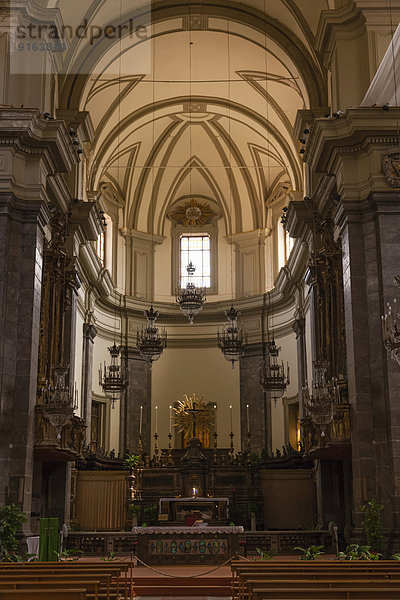Innenansicht der Kirche San Domenico  Palermo  Sizilien  Italien