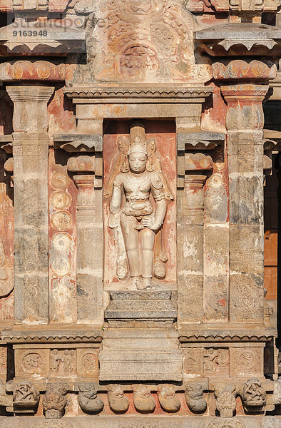 Indischer Gott  Flachrelief  Airavatesvara-Tempel  Darasuram  Tamil Nadu  Indien