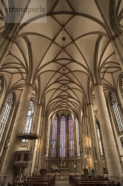 Deckengewölbe mit Altar der spätgotischen Hallenkirche des 14. und 15. Jhd.  Kirche St. Lamberti  Münster  Münsterland  Nordrhein-Westfalen  Deutschland