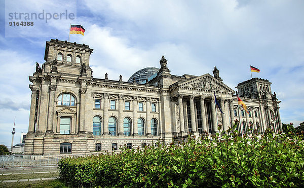 Deutscher Reichstag  Regierungsviertel  Bundestag  Berlin  Deutschland