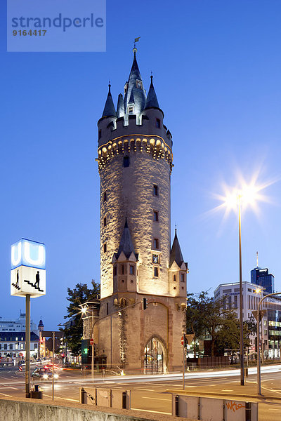 Eschenheimer Turm  1428 erbaut als Tor der Frankfurter Stadtbefestigung  Frankfurt am Main  Hessen  Deutschland