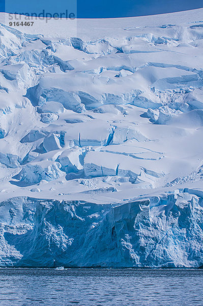 Riesiges Schelfeis  Mikkelsen-Inseln  Antarktis