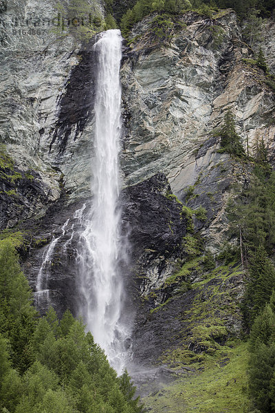Wasserfall Jungfernsprung bei Heiligenblut  Kärnten  Österreich