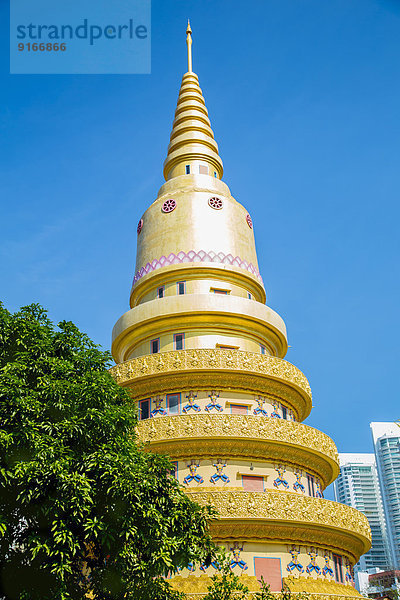 Wat Chayamangkalaram temple under blue sky  George Town  Penang  Malaysia
