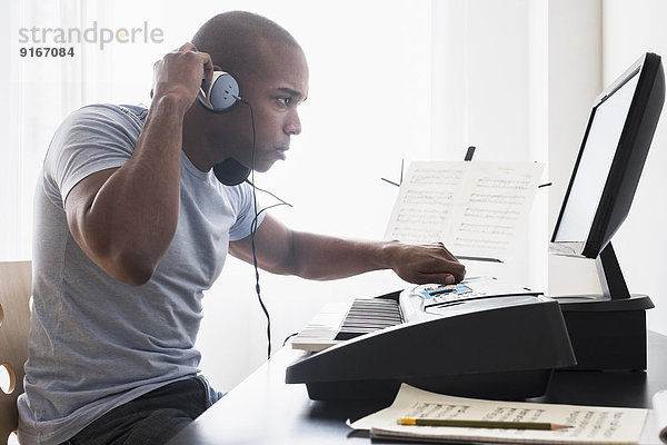 Computer schreiben schwarz Musik Musiker Klassisches Konzert Klassik