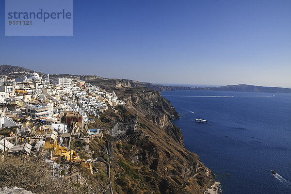 Griechenland  Kykladen  Santorini  Blick auf Thera und Caldera