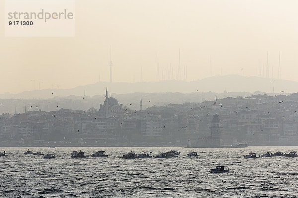 Turkey  Istanbul  Fishing boats on Bosporus at Uskudar