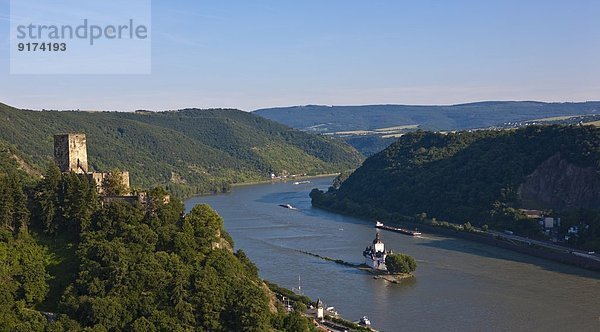Germany  Rhineland-Palatinate  Kaub  Gutenfels Castle and Pfalzgrafenstein Castle at Rhine river