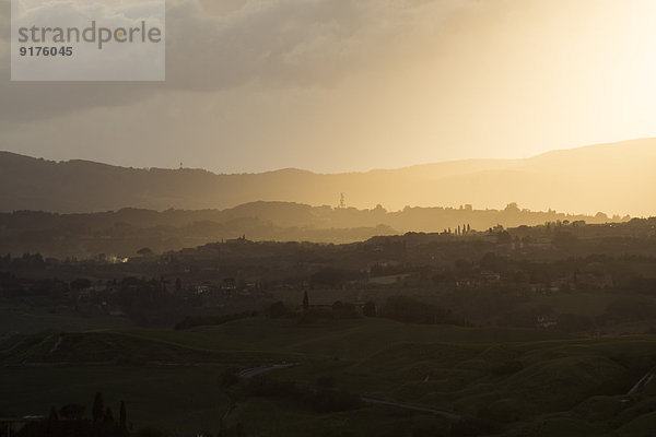 Italien  Toskana  Siena  Sonnenuntergang