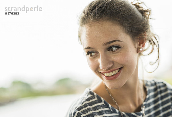 Porträt eines glücklichen Teenagers