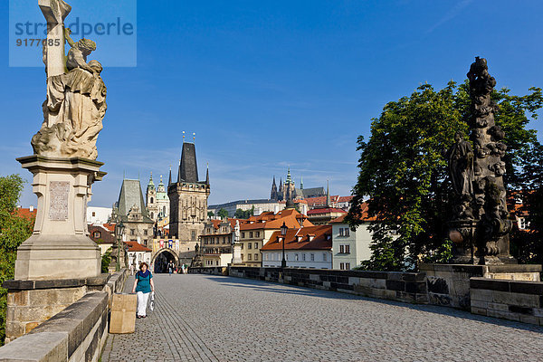 Tschechische Republik  Prag  Karlsbrücke  St. Luthgard-Statue